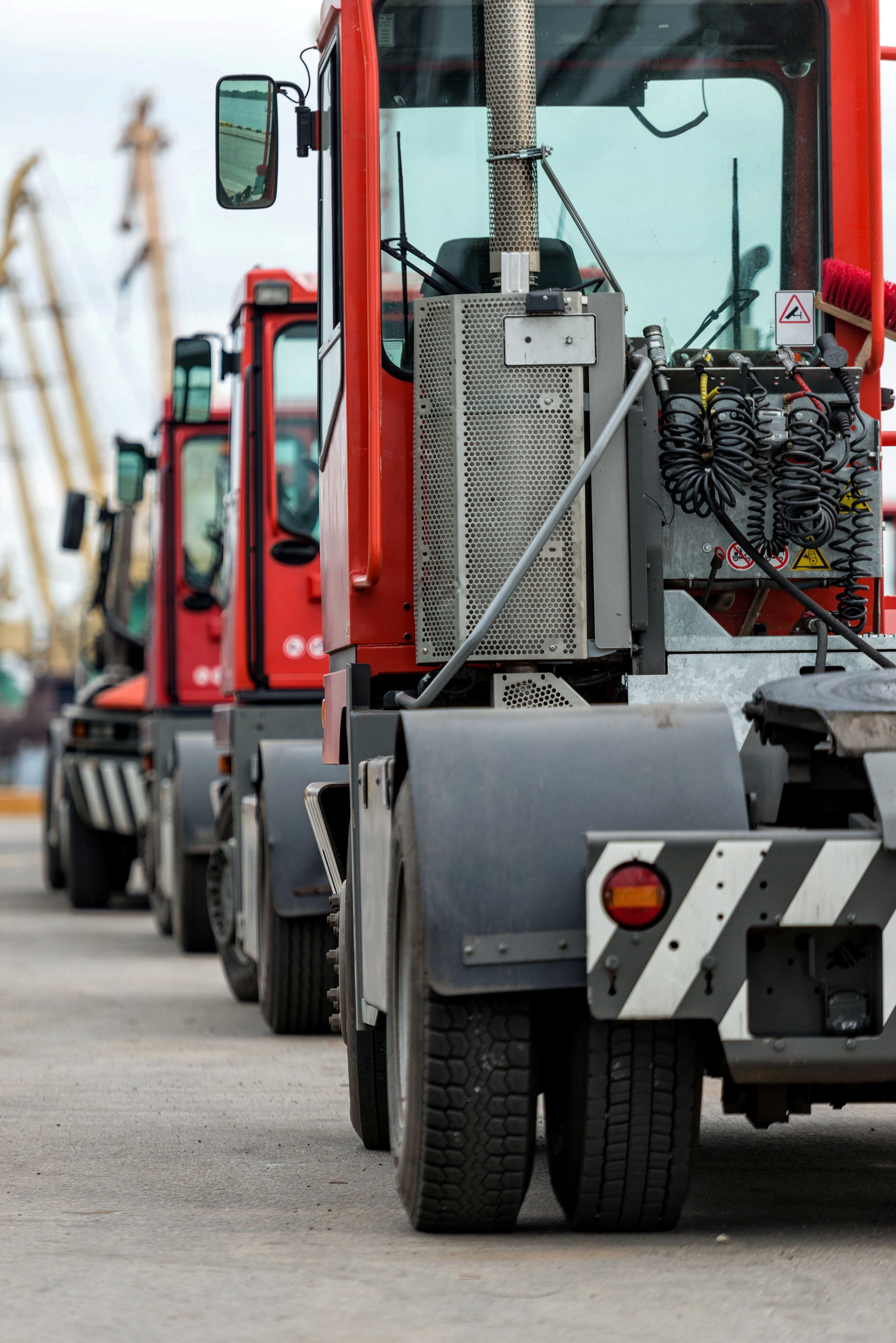 COMMERCIAL VEHICLES 